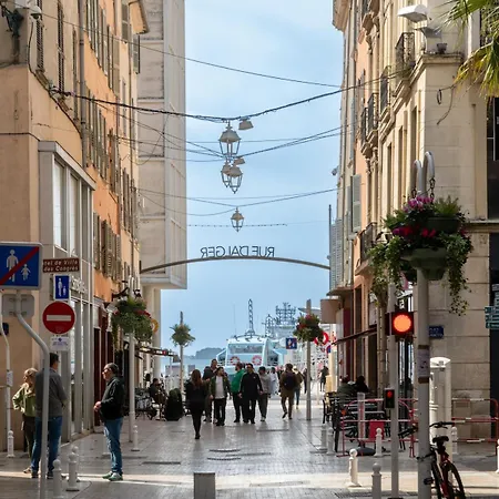 L'odyssee, Hyper Centre شقة